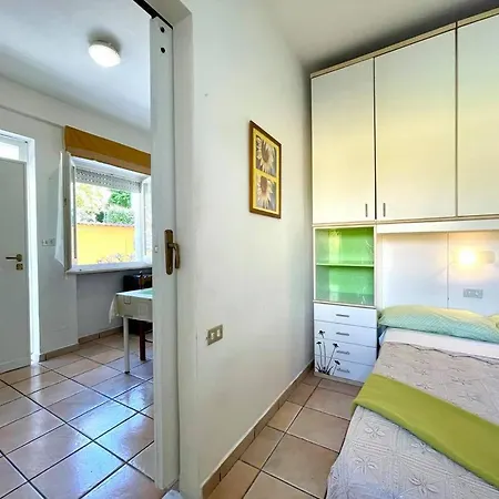 Petit Maison * Τρέβι